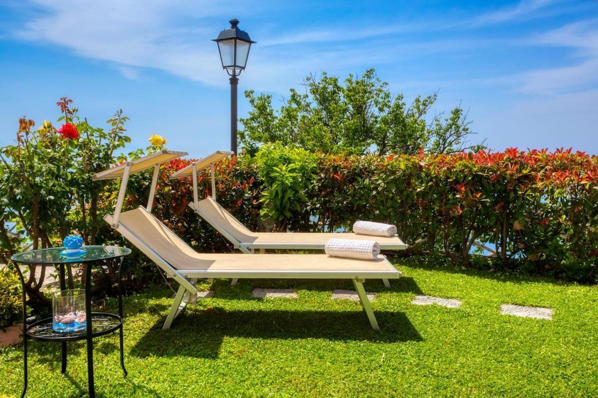 Il Giardino Di Rosa Amalfi